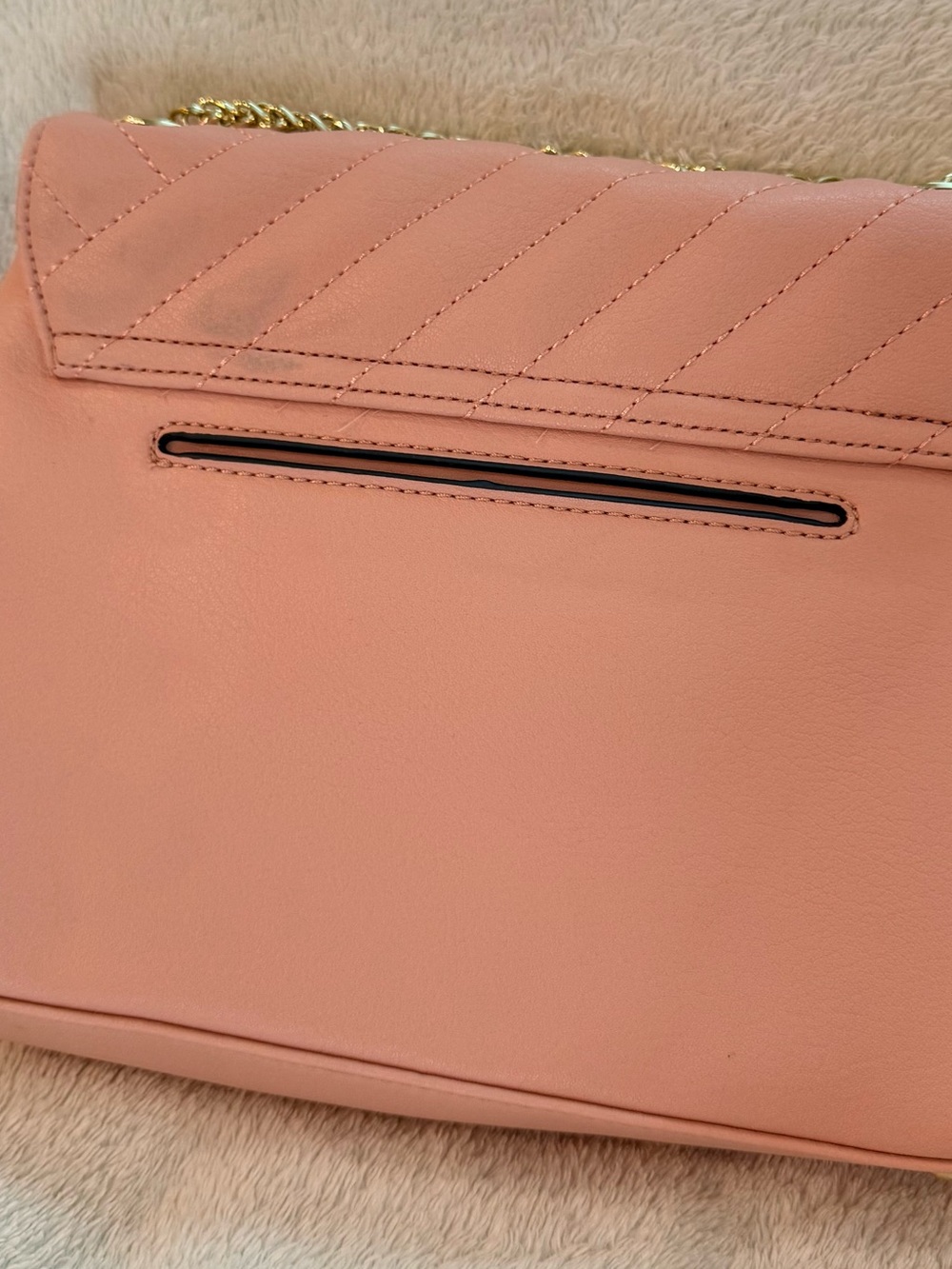 Liz Claiborne Pink Quilted Shoulder Bag with Gold Chain - Picture 5 of 11